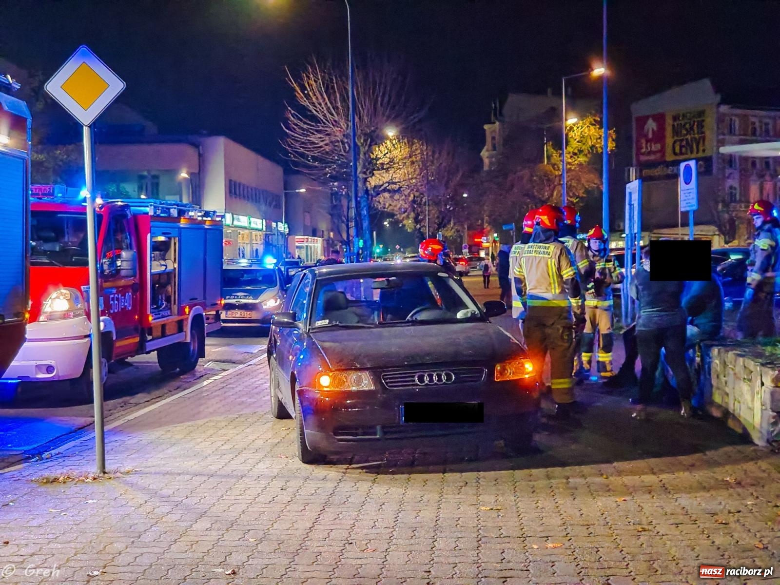 Zdjęcie w galerii na portalu naszraciborz.pl: Zderzenie na Opawskiej. Poszkodowany ma teraz problemy wiadomości z regionu