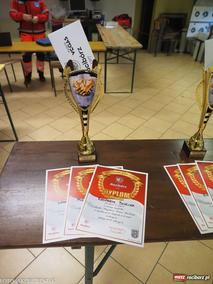 Zdjęcie w galerii na portalu naszraciborz.pl: Jedenaście strzałów na 11 listopada wiadomości z regionu