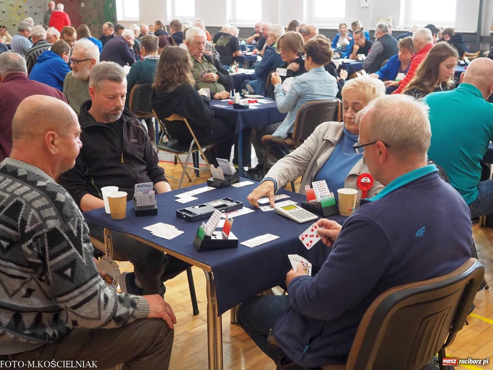 Zdjęcie w galerii na portalu naszraciborz.pl: Brydżyści z całej Polski zjechali do Raciborza wiadomości z regionu