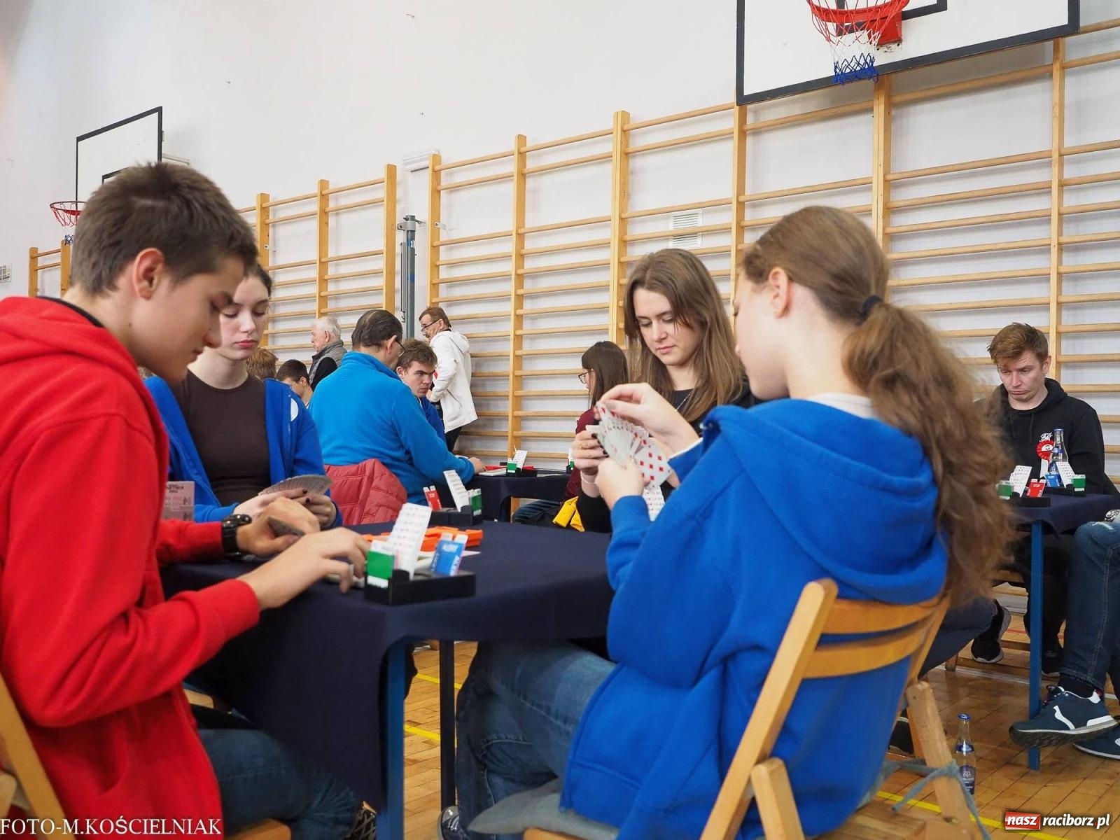 Zdjęcie w galerii na portalu naszraciborz.pl: Brydżyści z całej Polski zjechali do Raciborza wiadomości z regionu