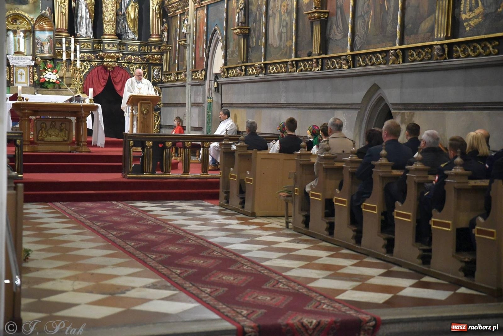 Zdjęcie w galerii na portalu naszraciborz.pl: Nie jest dana na zawsze. Racibórz świętuje odzyskanie niepodległości [FOTO i WIDEO] wiadomości z regionu