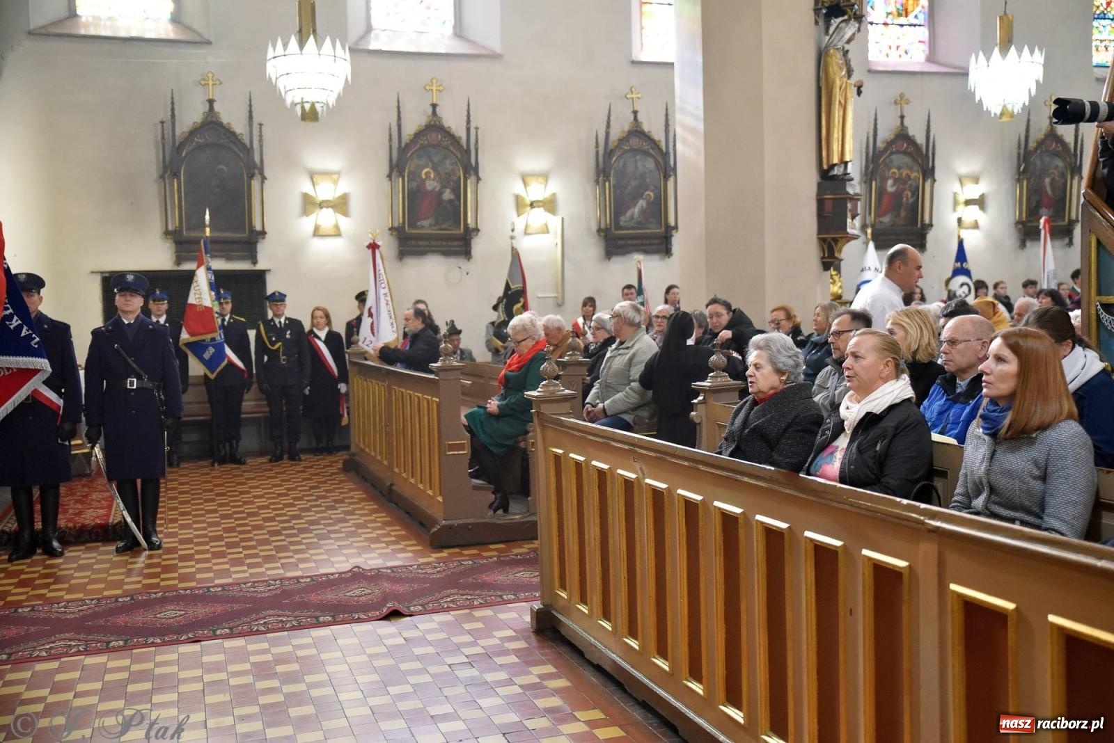 Zdjęcie w galerii na portalu naszraciborz.pl: Nie jest dana na zawsze. Racibórz świętuje odzyskanie niepodległości [FOTO i WIDEO] wiadomości z regionu