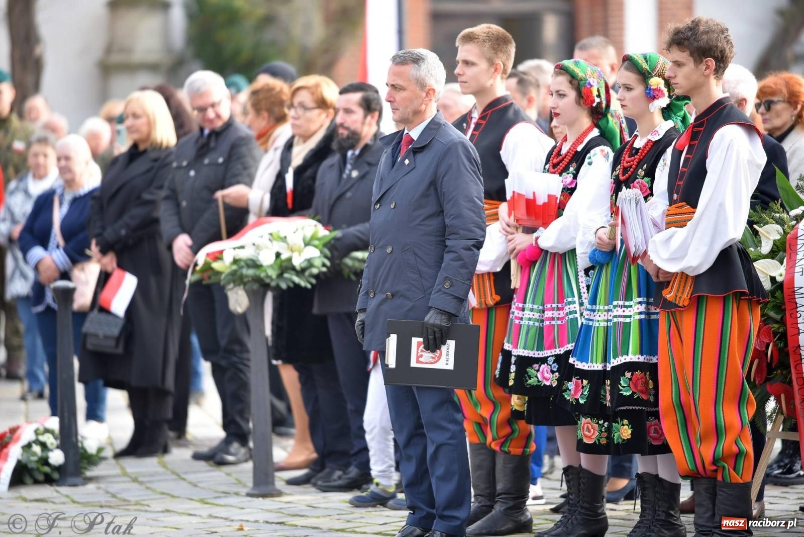 Zdjęcie w galerii na portalu naszraciborz.pl: Nie jest dana na zawsze. Racibórz świętuje odzyskanie niepodległości [FOTO i WIDEO] wiadomości z regionu