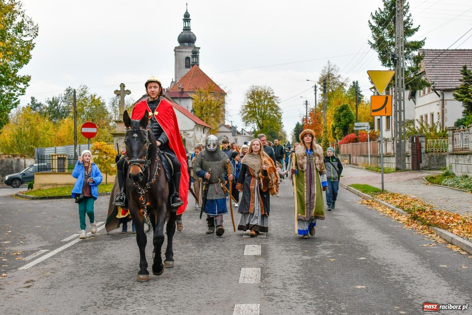 Zdjęcie w galerii na portalu naszraciborz.pl: W Bieńkowicach wspomniano św. Marcina wiadomości z regionu