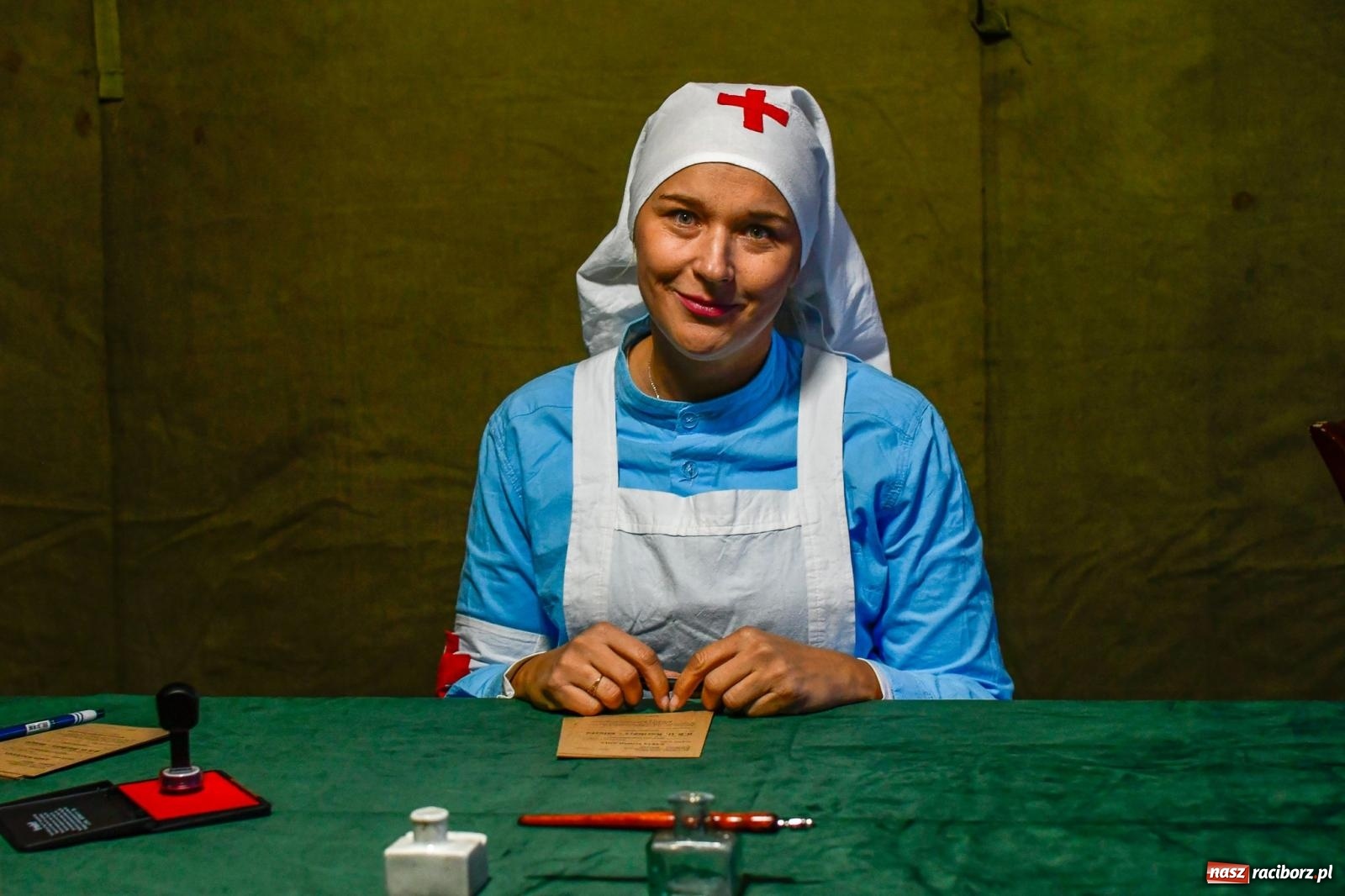 Zdjęcie w galerii na portalu naszraciborz.pl: Piknik NIEPODLEGŁA na raciborskim Rynku wiadomości z regionu
