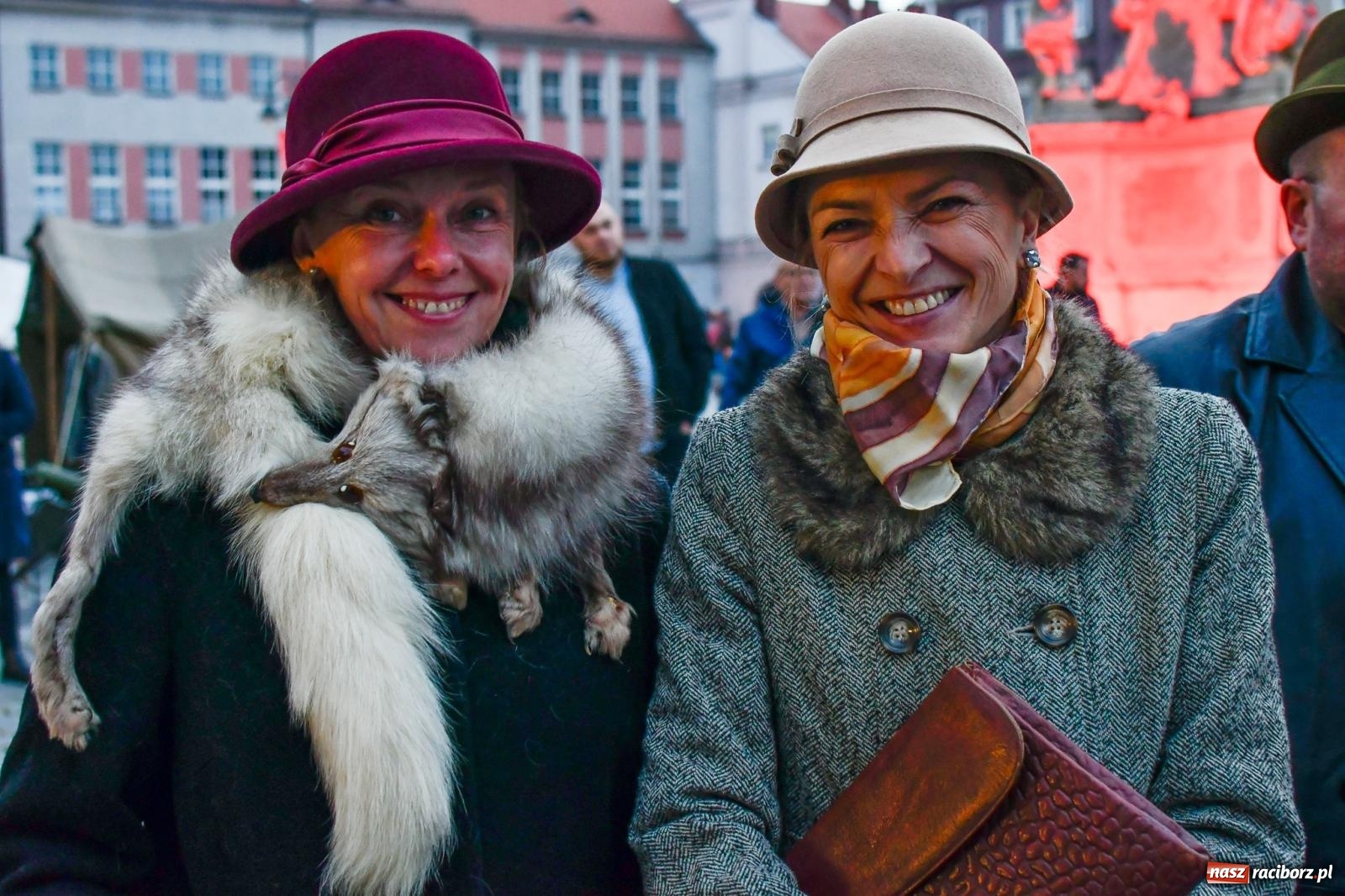 Zdjęcie w galerii na portalu naszraciborz.pl: Piknik NIEPODLEGŁA na raciborskim Rynku wiadomości z regionu