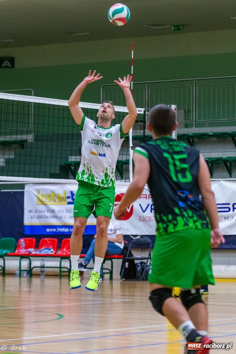 Zdjęcie w galerii na portalu naszraciborz.pl: Siatkówka. Gładka wygrana z outsiderem z Będzina [FOTO i WIDEO] wiadomości z regionu