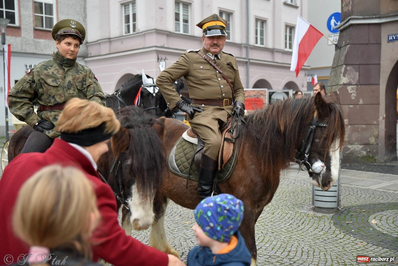 Zdjęcie w galerii na portalu naszraciborz.pl: Listopadowy raciborski wieczór z pieśnią patriotyczną [FOTO i WIDEO] wiadomości z regionu