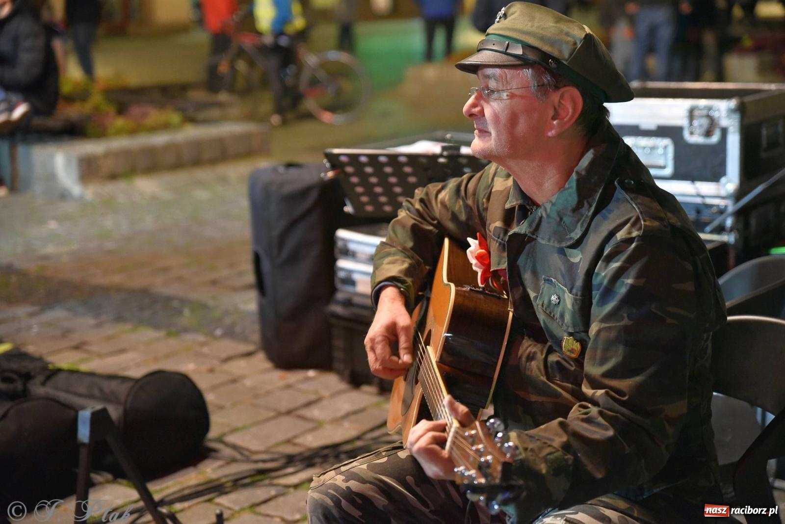 Zdjęcie w galerii na portalu naszraciborz.pl: Listopadowy raciborski wieczór z pieśnią patriotyczną [FOTO i WIDEO] wiadomości z regionu