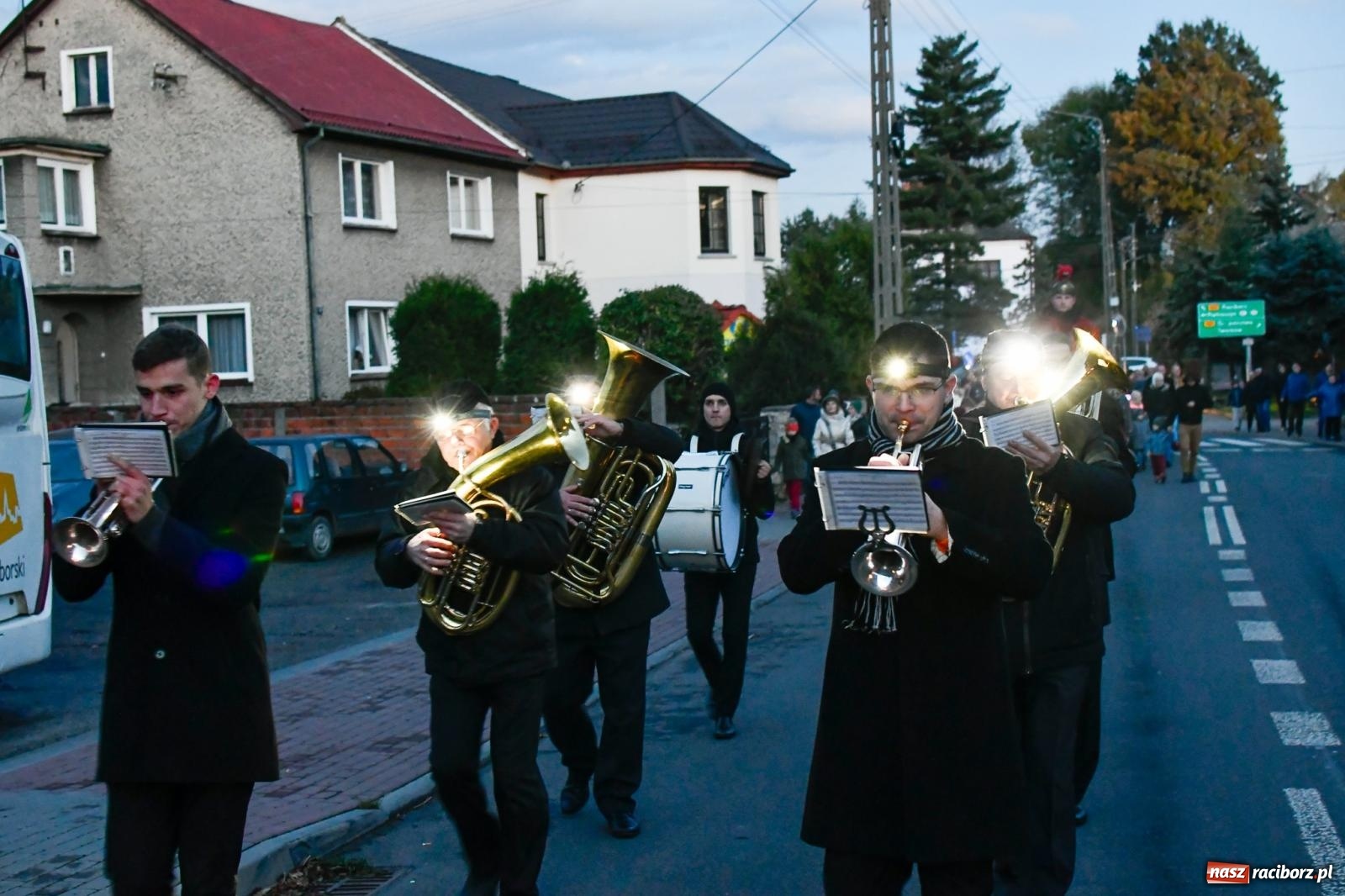 Zdjęcie w galerii na portalu naszraciborz.pl: Tłumy na krzanowickich obchodach św. Marcina [FOTO i WIDEO] wiadomości z regionu