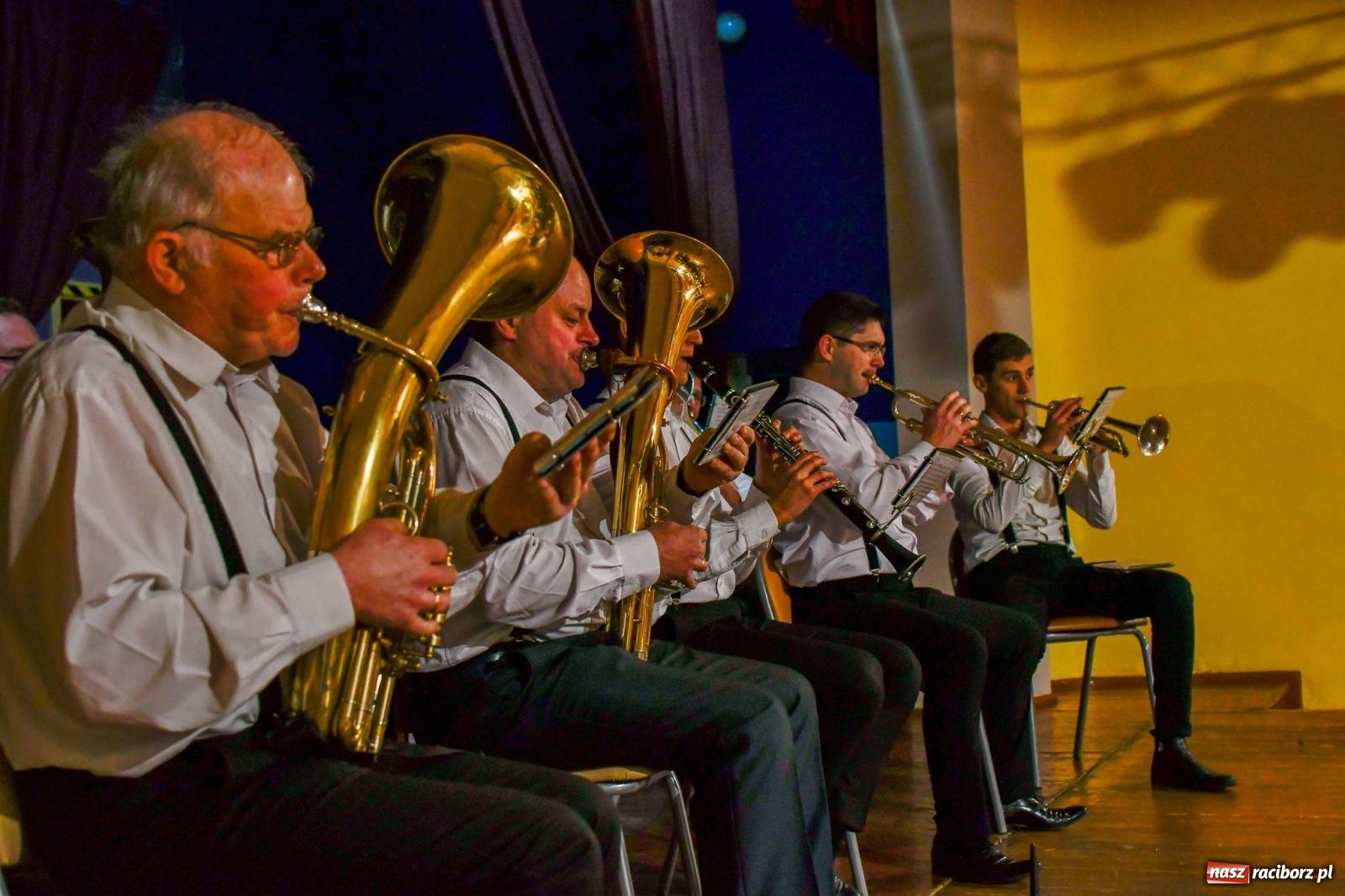 Zdjęcie w galerii na portalu naszraciborz.pl: Tłumy na krzanowickich obchodach św. Marcina [FOTO i WIDEO] wiadomości z regionu