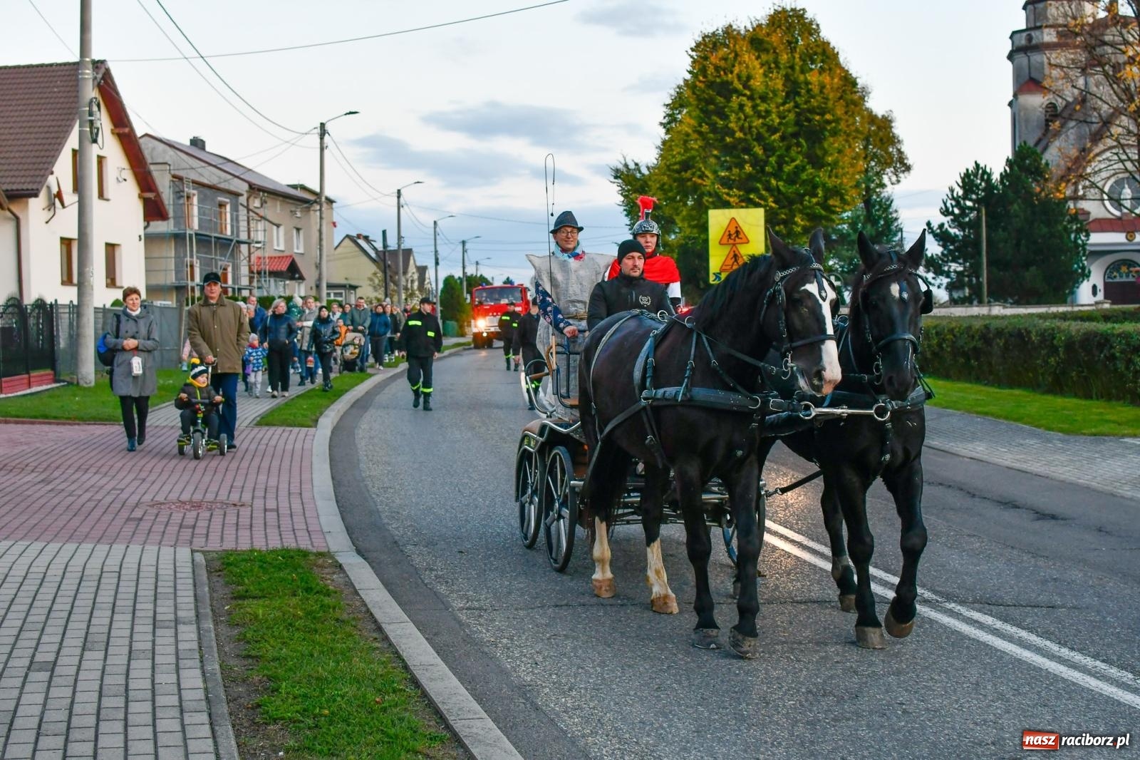 Zdjęcie w galerii na portalu naszraciborz.pl: Święty Marcin odwiedził Bojanów [FOTO i WIDEO] wiadomości z regionu
