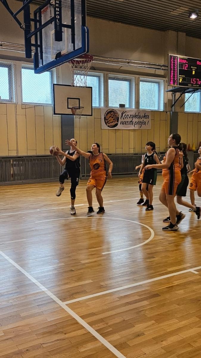 Zdjęcie w galerii na portalu naszraciborz.pl: Koszykarki RKK uczciły Święto Niepodległości na sportowo wiadomości z regionu