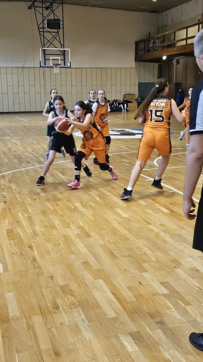 Zdjęcie w galerii na portalu naszraciborz.pl: Koszykarki RKK uczciły Święto Niepodległości na sportowo wiadomości z regionu