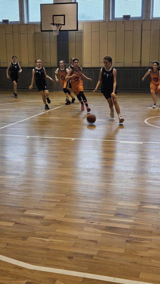 Zdjęcie w galerii na portalu naszraciborz.pl: Koszykarki RKK uczciły Święto Niepodległości na sportowo wiadomości z regionu