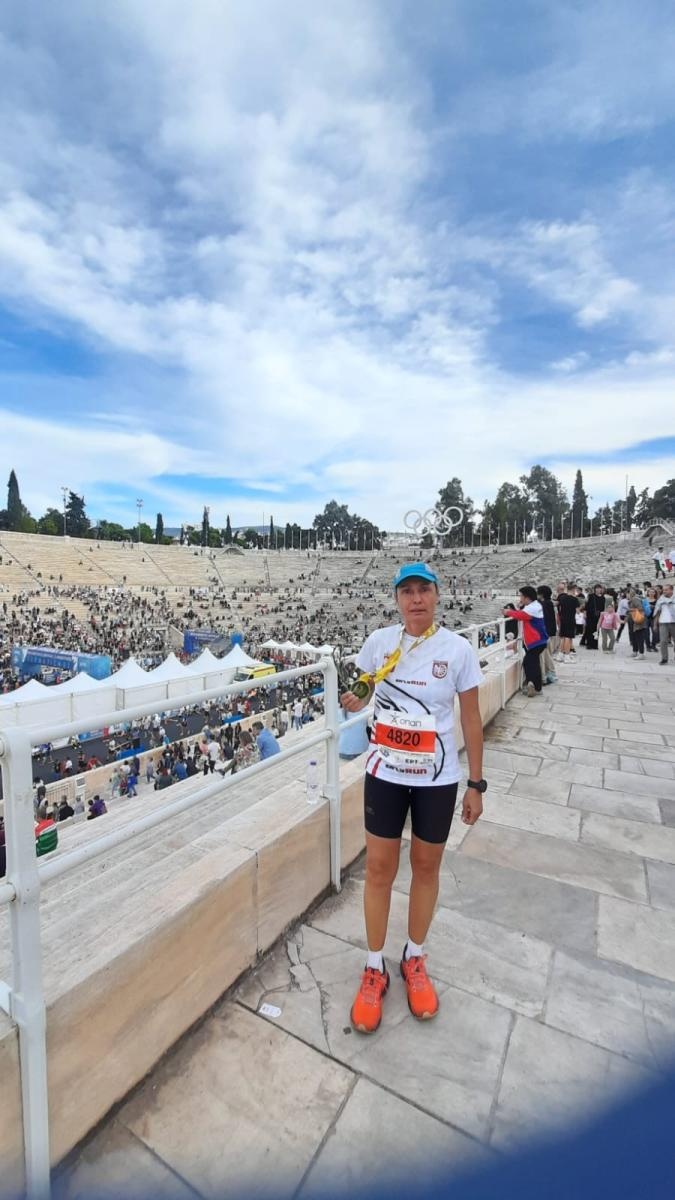 Zdjęcie w galerii na portalu naszraciborz.pl: Bożena Walaszek ukończyła maraton w Atenach wiadomości z regionu