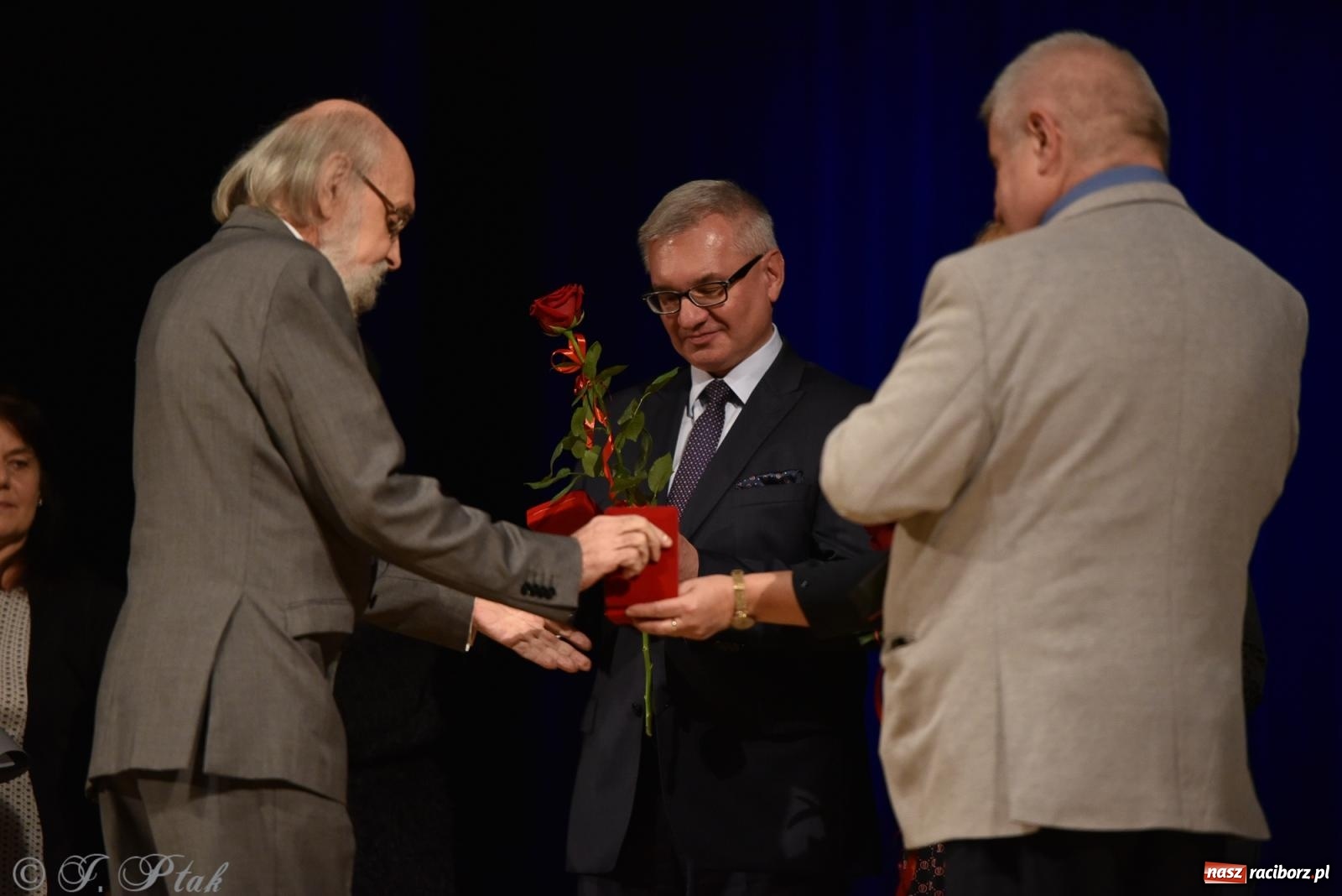 Zdjęcie w galerii na portalu naszraciborz.pl: Poznaliśmy kolejnych laureatów Medalu imienia Księdza Prałata Stefana Pieczki Unitas in Veritate (Jedność w Prawdzie) wiadomości z regionu