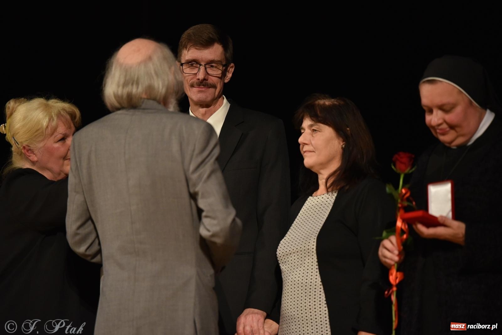 Zdjęcie w galerii na portalu naszraciborz.pl: Poznaliśmy kolejnych laureatów Medalu imienia Księdza Prałata Stefana Pieczki Unitas in Veritate (Jedność w Prawdzie) wiadomości z regionu