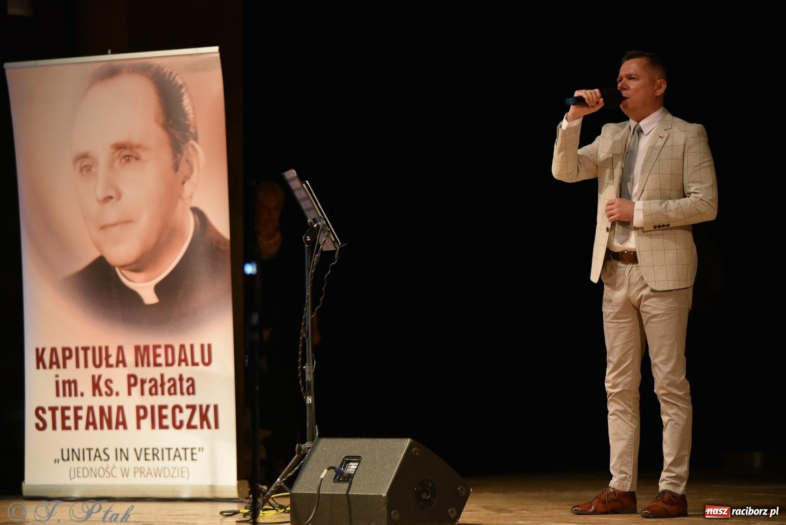 Zdjęcie w galerii na portalu naszraciborz.pl: Poznaliśmy kolejnych laureatów Medalu imienia Księdza Prałata Stefana Pieczki Unitas in Veritate (Jedność w Prawdzie) wiadomości z regionu