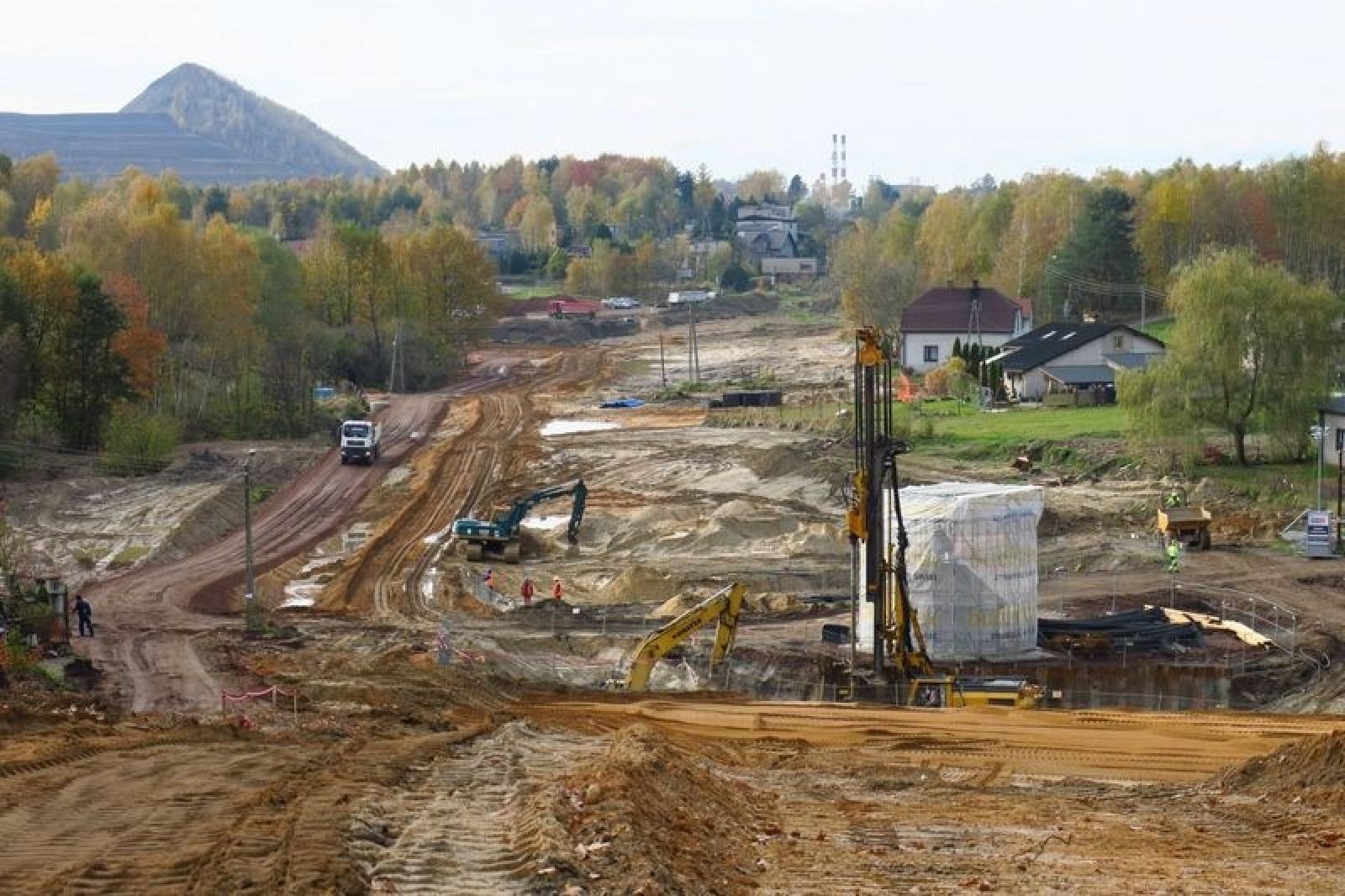 Zdjęcie w galerii na portalu naszraciborz.pl: Rybnik ruszył pełną parą. Racibórz utknął na Dębiczu [FOTO] wiadomości z regionu