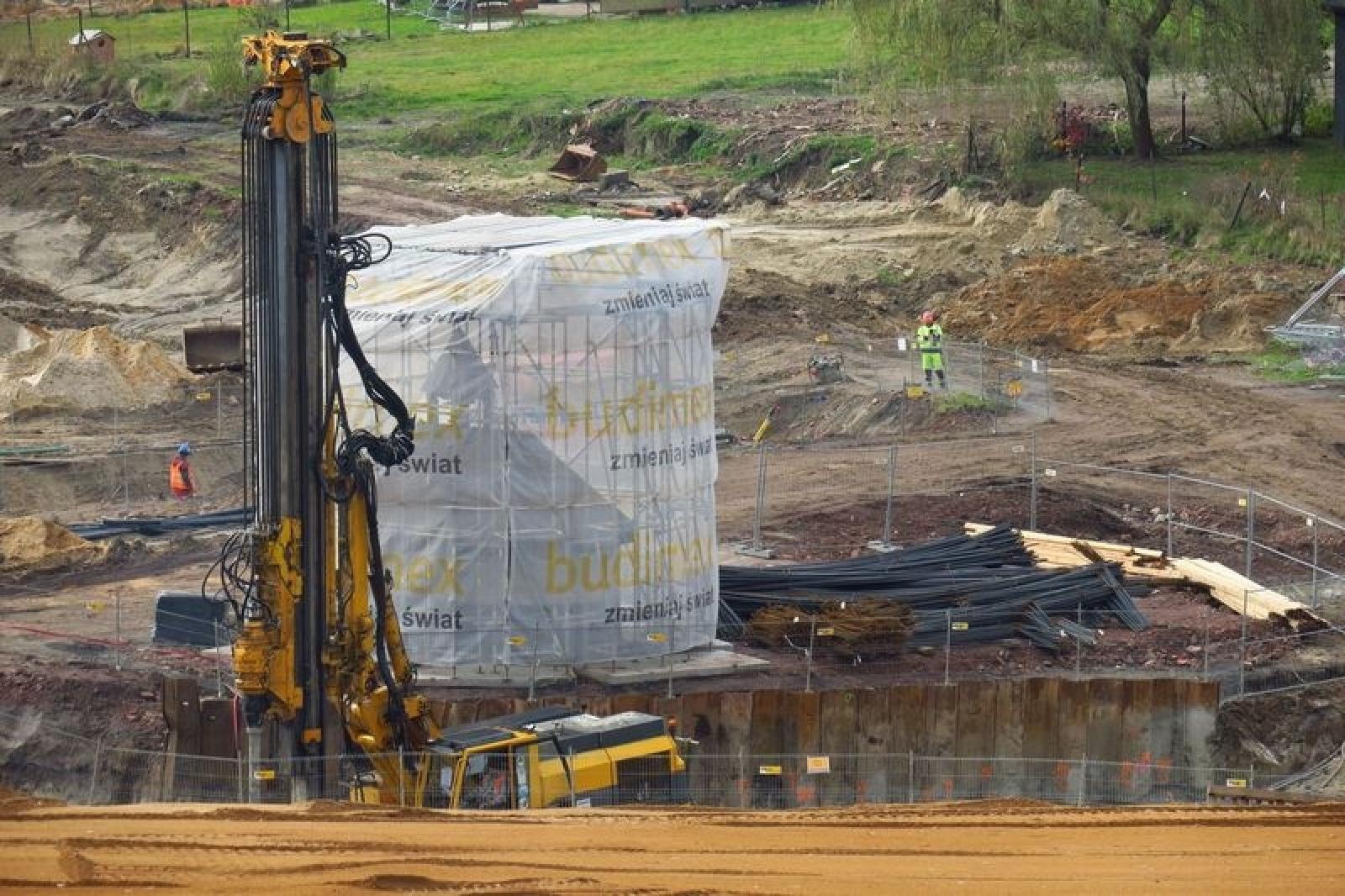 Zdjęcie w galerii na portalu naszraciborz.pl: Rybnik ruszył pełną parą. Racibórz utknął na Dębiczu [FOTO] wiadomości z regionu