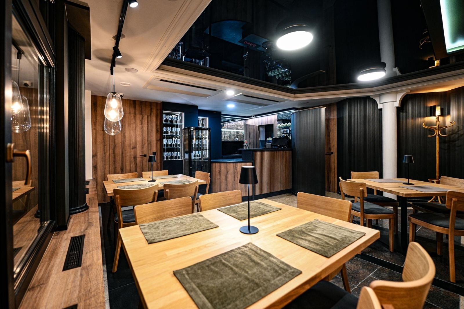 Zdjęcie w galerii na portalu naszraciborz.pl: Restauracja VENA wraca w nowej odsłonie. Zobaczcie wnętrza i menu wiadomości z regionu