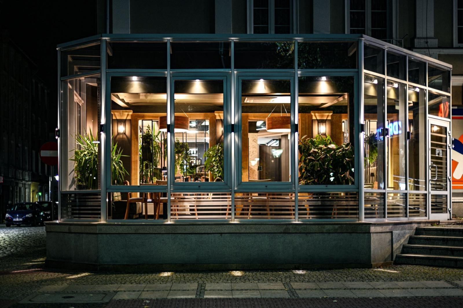 Zdjęcie w galerii na portalu naszraciborz.pl: Restauracja VENA wraca w nowej odsłonie. Zobaczcie wnętrza i menu wiadomości z regionu