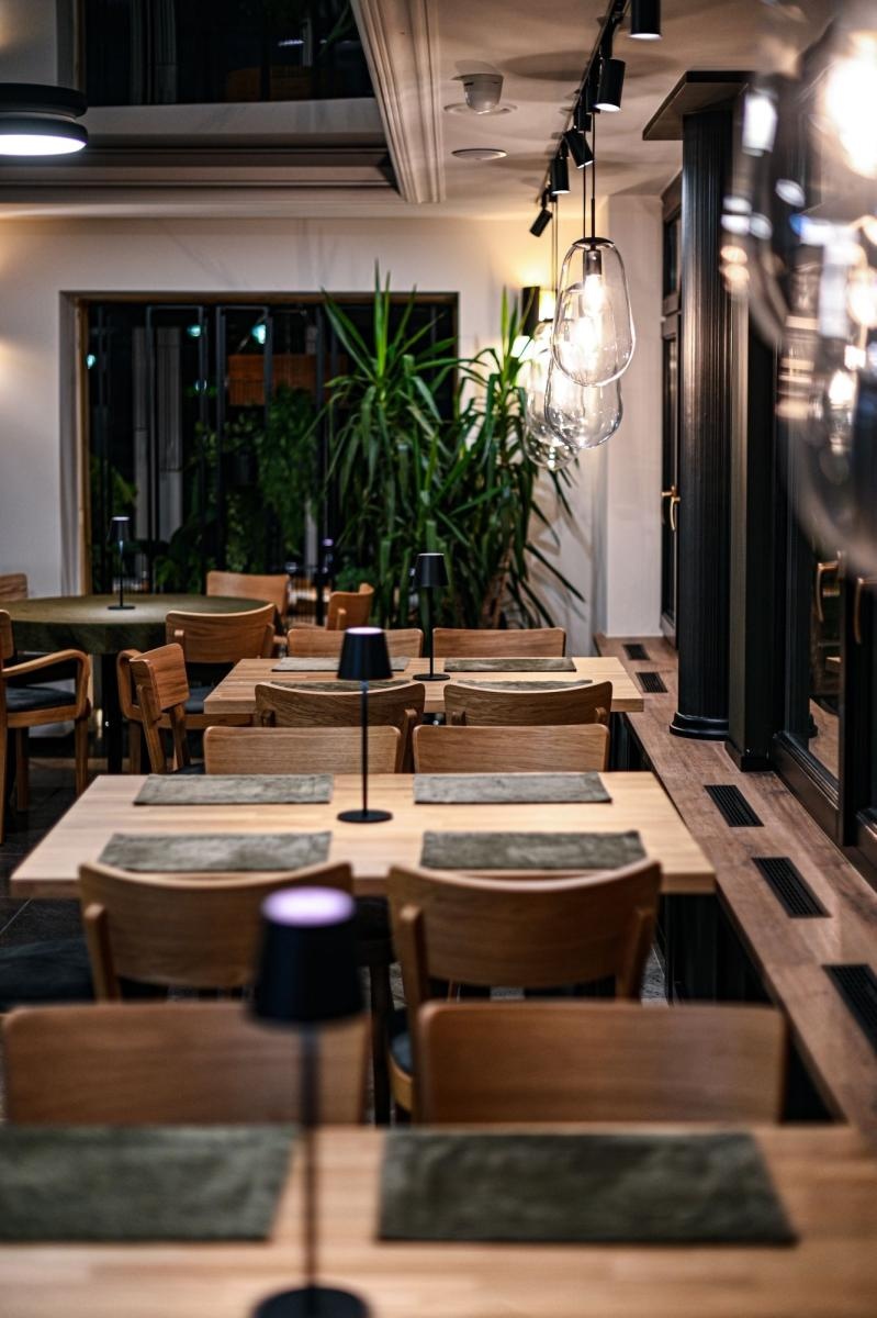 Zdjęcie w galerii na portalu naszraciborz.pl: Restauracja VENA wraca w nowej odsłonie. Zobaczcie wnętrza i menu wiadomości z regionu