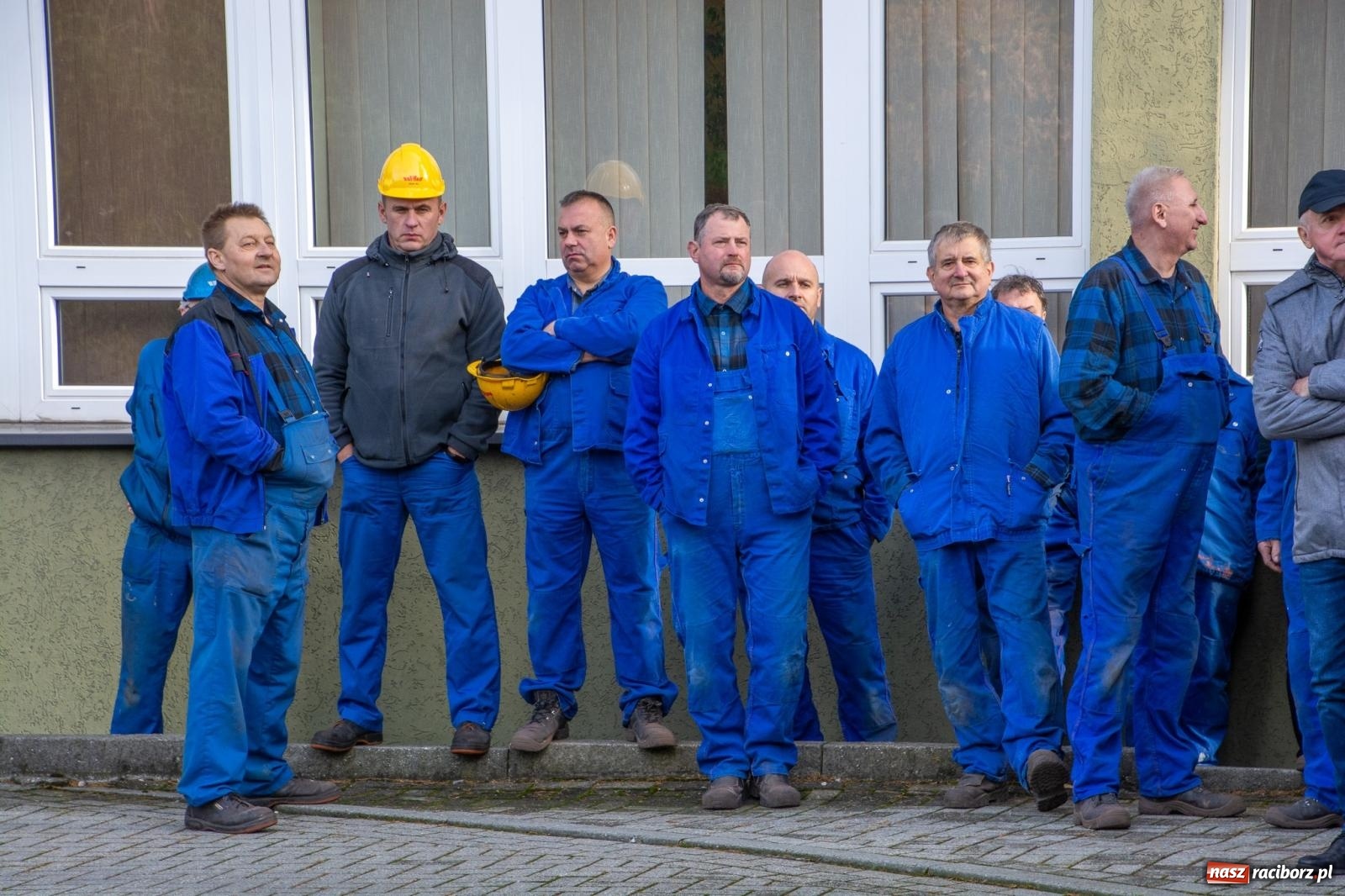 Zdjęcie w galerii na portalu naszraciborz.pl: Manifestacja pracowników Rafako. Prezes wierzy w jej przetrwanie wiadomości z regionu