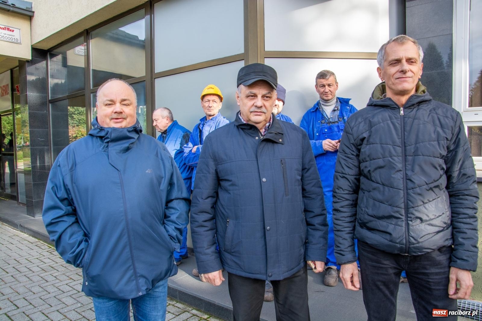Zdjęcie w galerii na portalu naszraciborz.pl: Manifestacja pracowników Rafako. Prezes wierzy w jej przetrwanie wiadomości z regionu