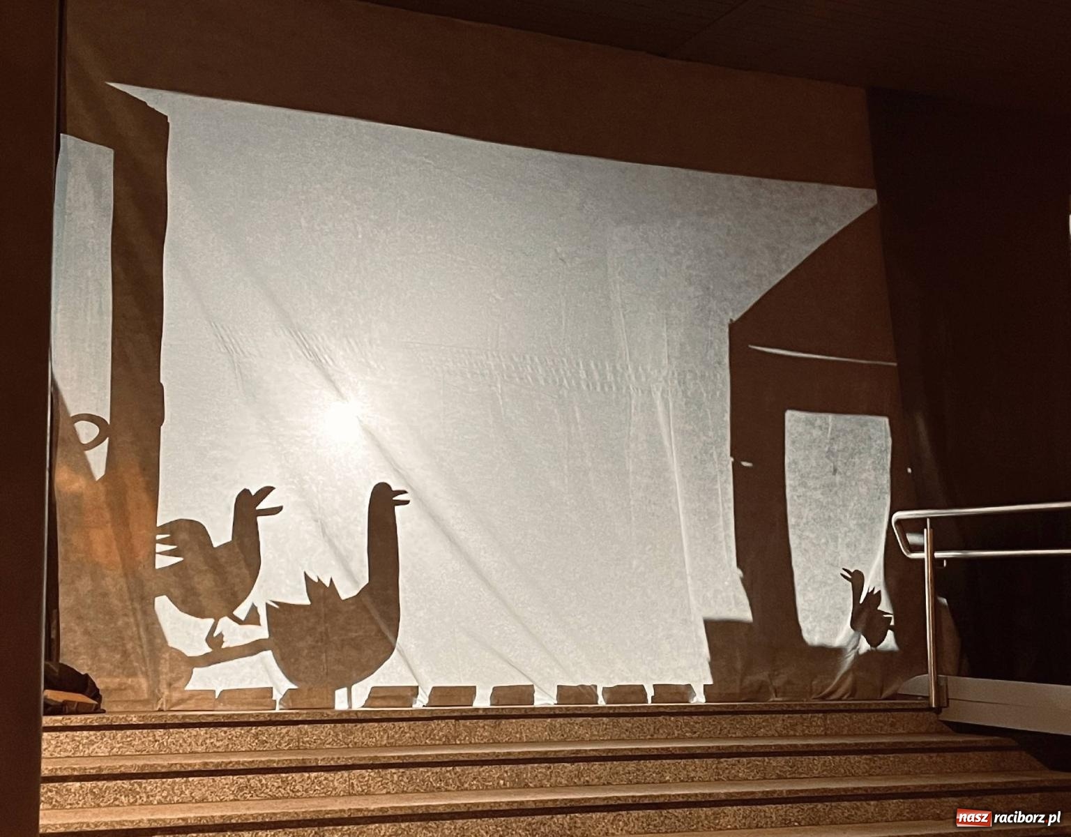 Zdjęcie w galerii na portalu naszraciborz.pl: Tłumy na św. Marcina na Ostrogu. Rozdano pół tysiąca rogalików wiadomości z regionu