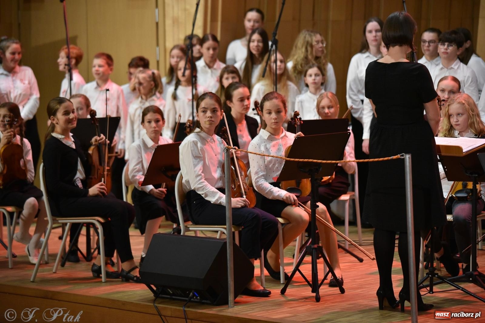 Zdjęcie w galerii na portalu naszraciborz.pl: Koncert Muzyki Polskiej w murach raciborskiej PSM [FOTO i WIDEO] wiadomości z regionu