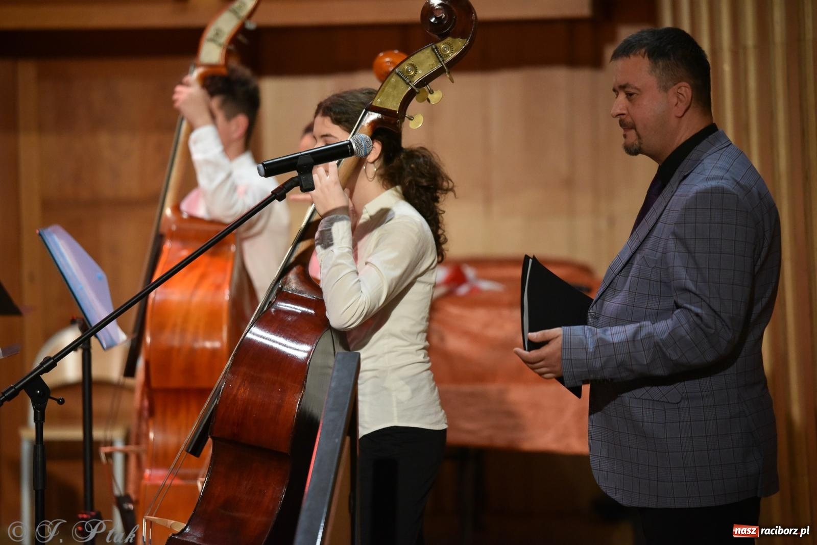 Zdjęcie w galerii na portalu naszraciborz.pl: Koncert Muzyki Polskiej w murach raciborskiej PSM [FOTO i WIDEO] wiadomości z regionu