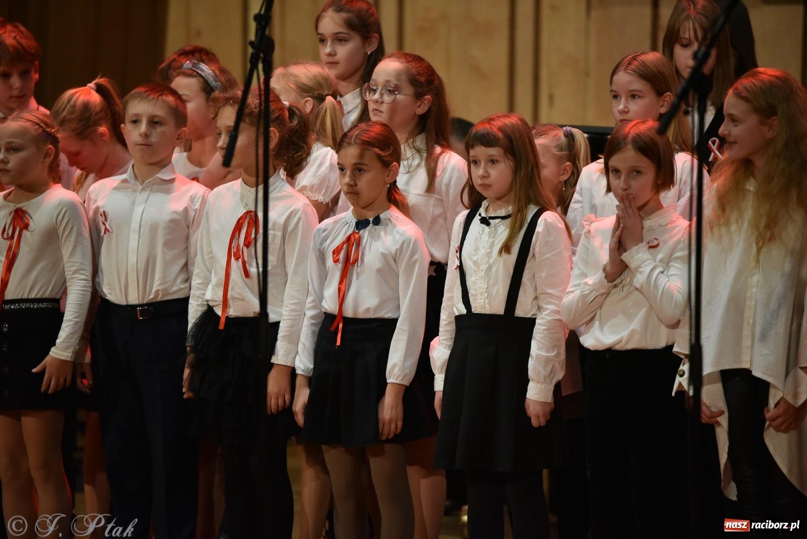 Zdjęcie w galerii na portalu naszraciborz.pl: Koncert Muzyki Polskiej w murach raciborskiej PSM [FOTO i WIDEO] wiadomości z regionu