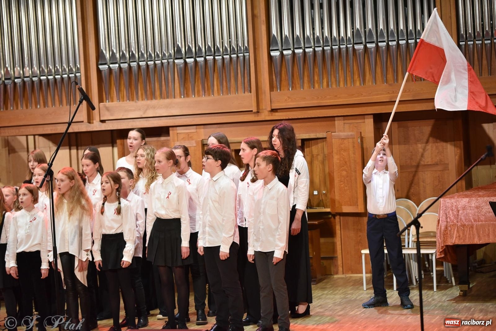 Zdjęcie w galerii na portalu naszraciborz.pl: Koncert Muzyki Polskiej w murach raciborskiej PSM [FOTO i WIDEO] wiadomości z regionu