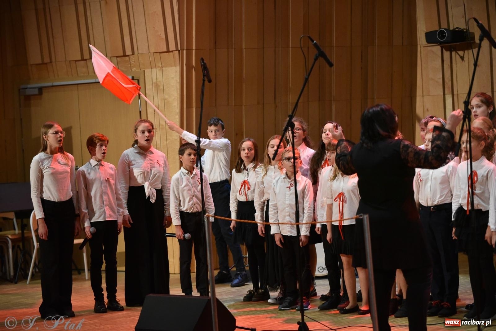 Zdjęcie w galerii na portalu naszraciborz.pl: Koncert Muzyki Polskiej w murach raciborskiej PSM [FOTO i WIDEO] wiadomości z regionu