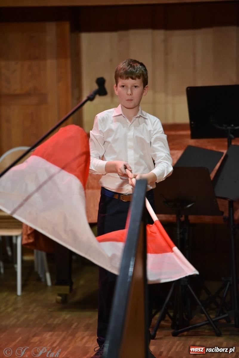 Zdjęcie w galerii na portalu naszraciborz.pl: Koncert Muzyki Polskiej w murach raciborskiej PSM [FOTO i WIDEO] wiadomości z regionu