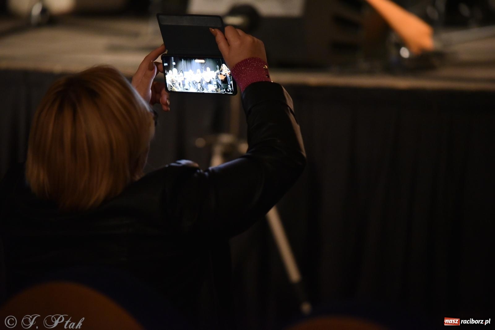 Zdjęcie w galerii na portalu naszraciborz.pl: Koncert jesienny Raciborskiego Ogniska Muzycznego wiadomości z regionu