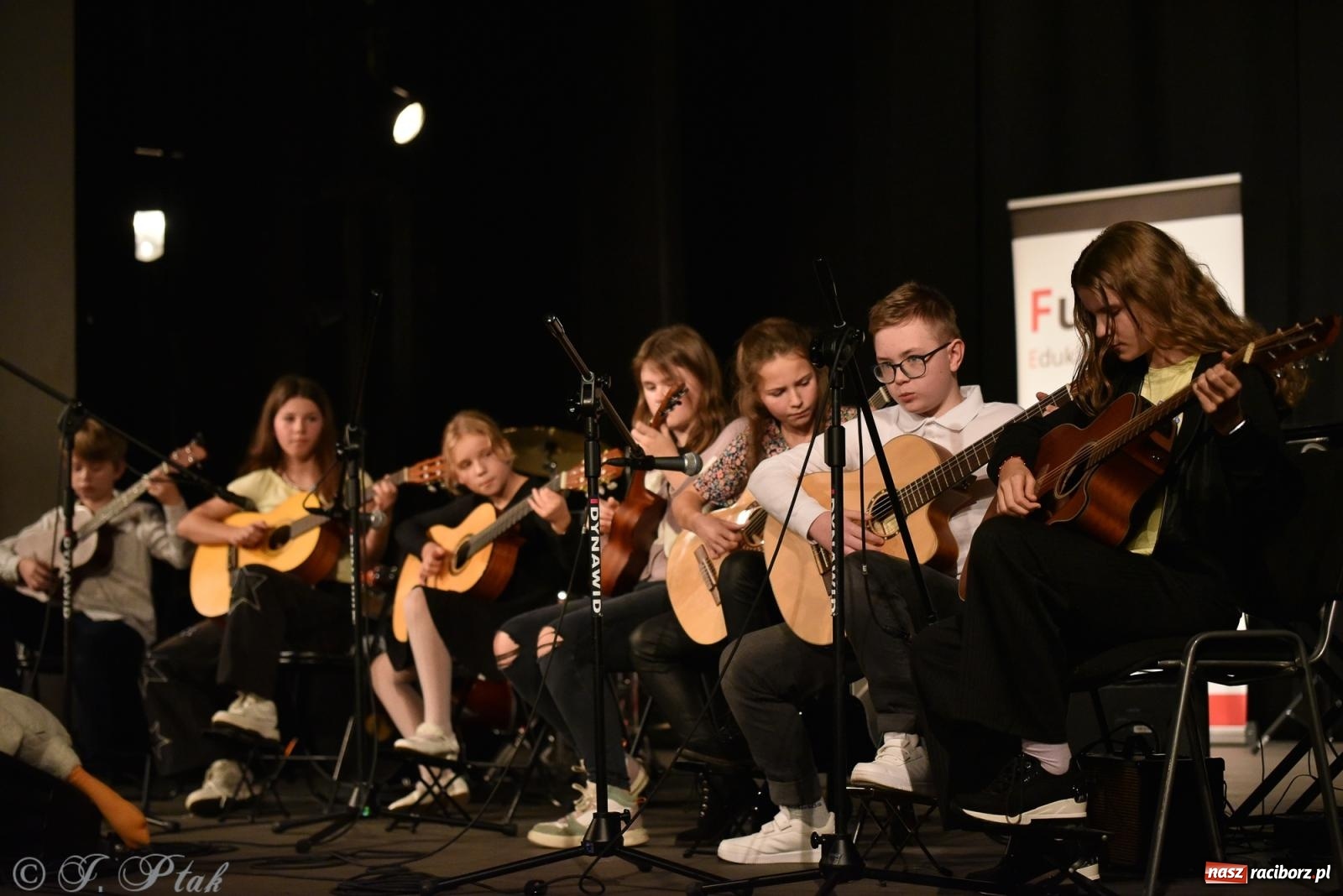 Zdjęcie w galerii na portalu naszraciborz.pl: Koncert jesienny Raciborskiego Ogniska Muzycznego wiadomości z regionu