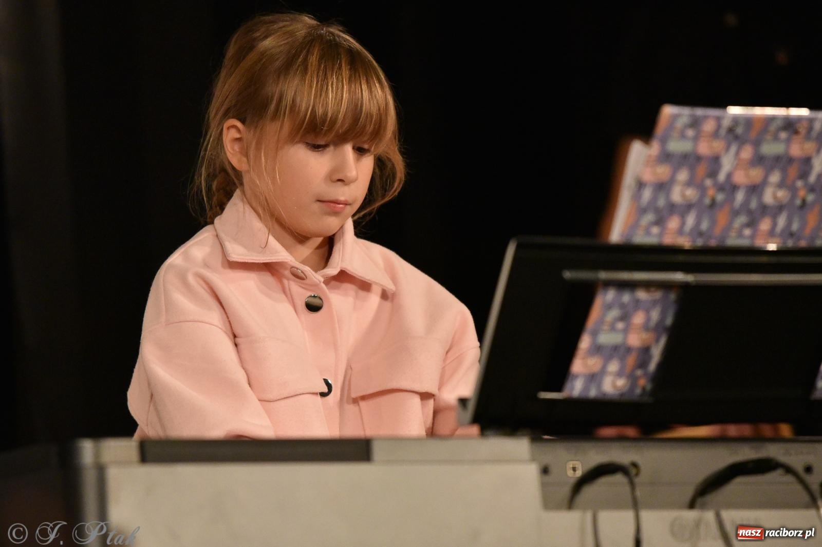 Zdjęcie w galerii na portalu naszraciborz.pl: Koncert jesienny Raciborskiego Ogniska Muzycznego wiadomości z regionu