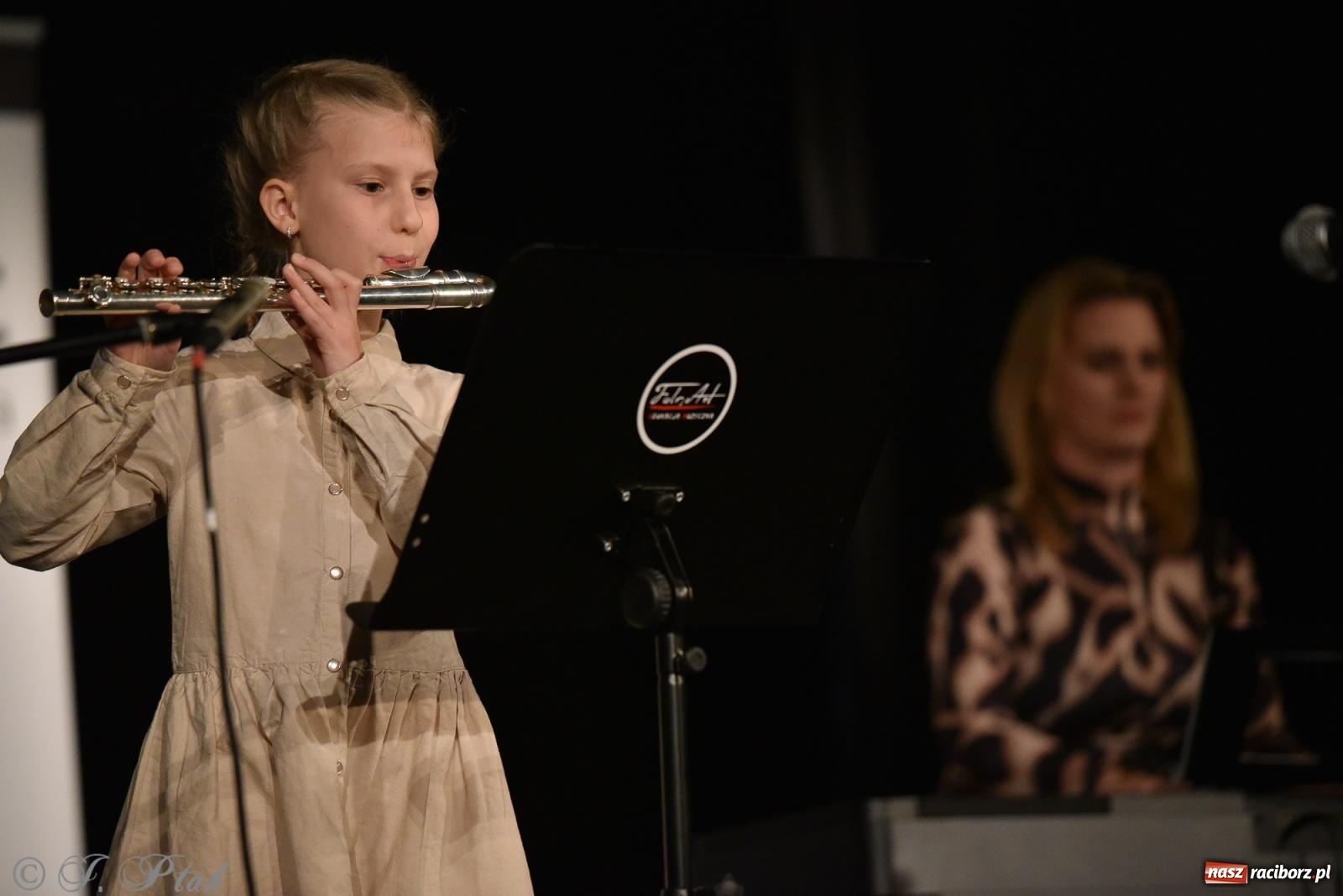 Zdjęcie w galerii na portalu naszraciborz.pl: Koncert jesienny Raciborskiego Ogniska Muzycznego wiadomości z regionu