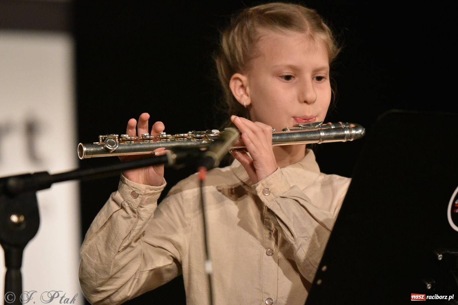 Zdjęcie w galerii na portalu naszraciborz.pl: Koncert jesienny Raciborskiego Ogniska Muzycznego wiadomości z regionu