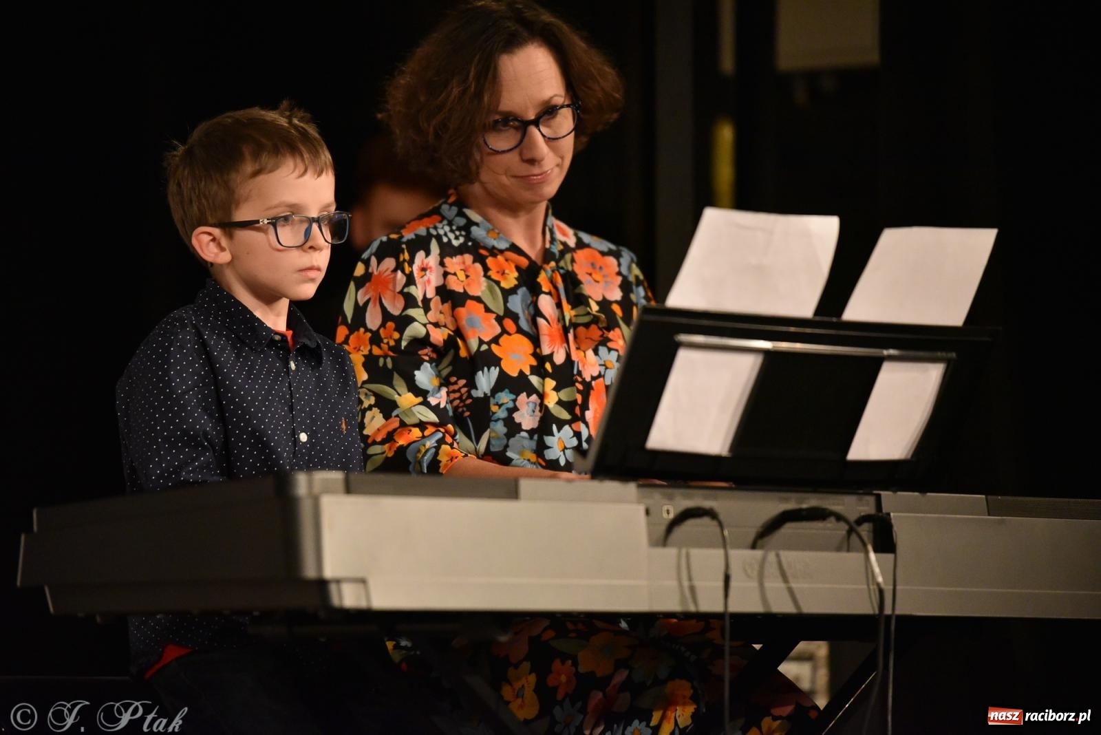 Zdjęcie w galerii na portalu naszraciborz.pl: Koncert jesienny Raciborskiego Ogniska Muzycznego wiadomości z regionu