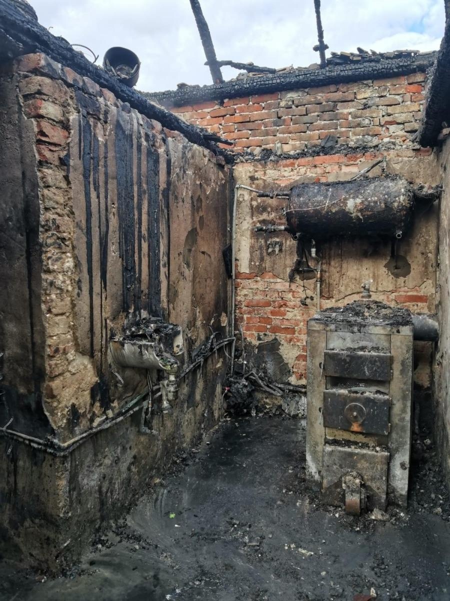 Zdjęcie w galerii na portalu naszraciborz.pl: Pożar w Rudzie. W akcji dziesięć zastępów strażaków [FOTO] wiadomości z regionu