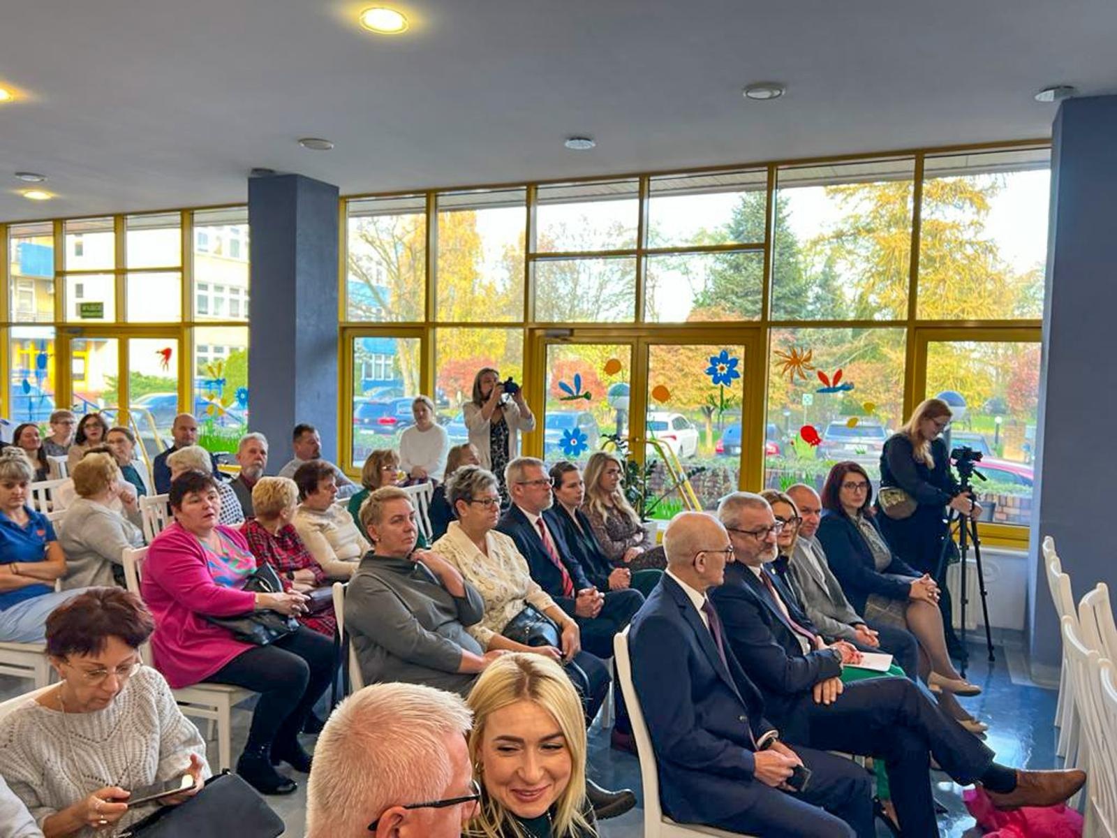 Zdjęcie w galerii na portalu naszraciborz.pl: DPS Złota Jesień świętuje 40. urodziny wiadomości z regionu