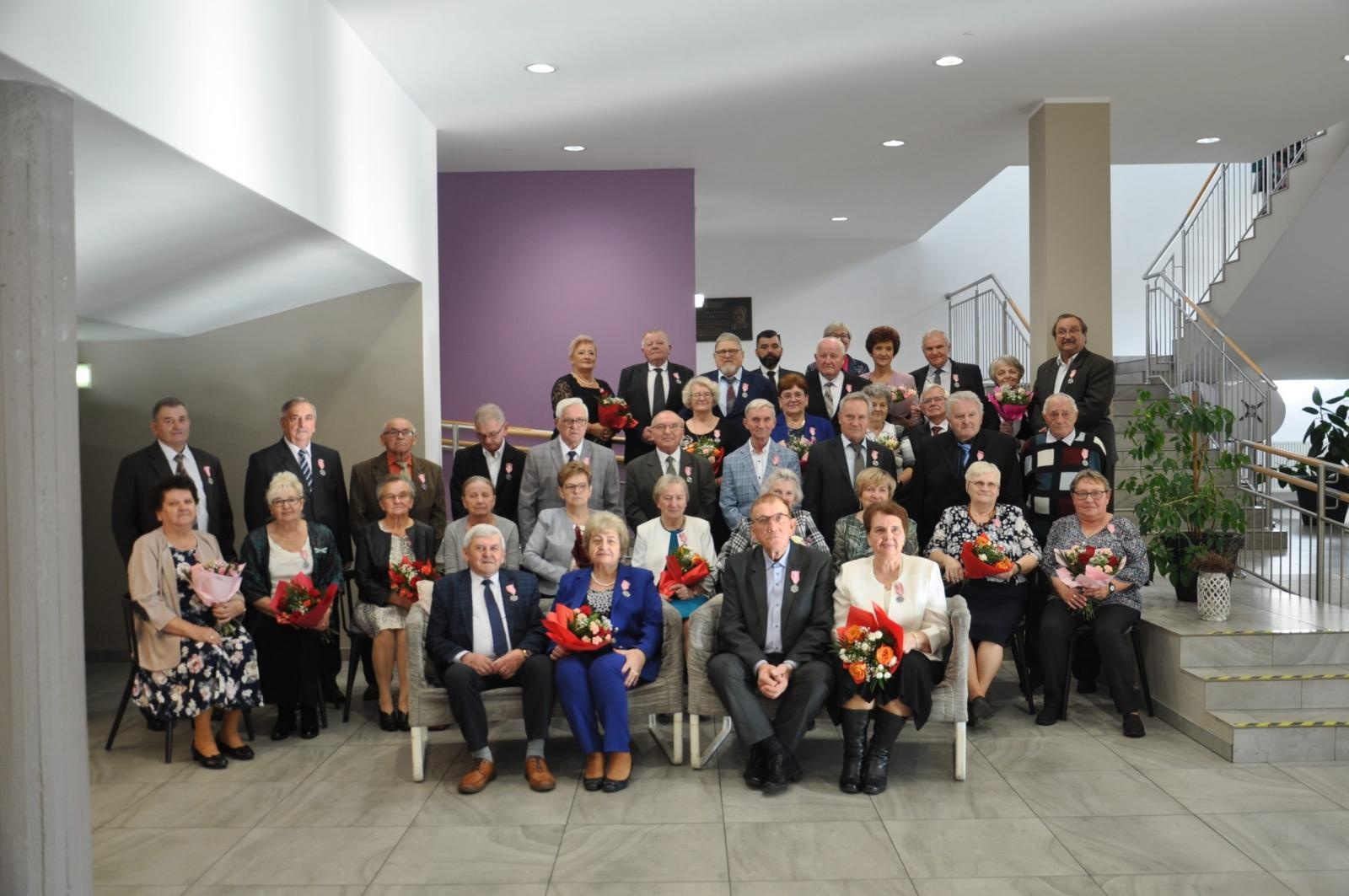 Zdjęcie w galerii na portalu naszraciborz.pl: Złote gody w Kuźni Raciborskiej wiadomości z regionu