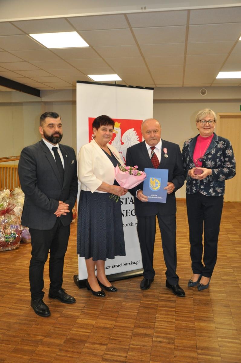 Zdjęcie w galerii na portalu naszraciborz.pl: Złote gody w Kuźni Raciborskiej wiadomości z regionu