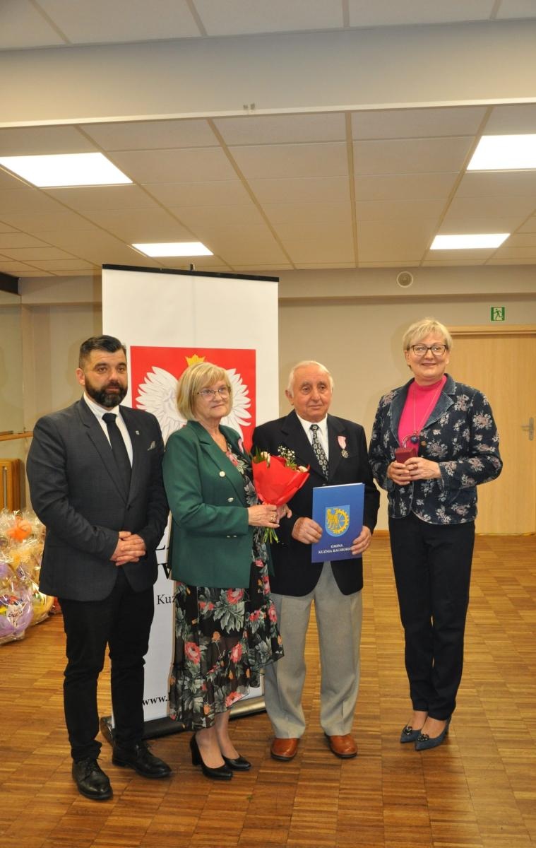 Zdjęcie w galerii na portalu naszraciborz.pl: Złote gody w Kuźni Raciborskiej wiadomości z regionu