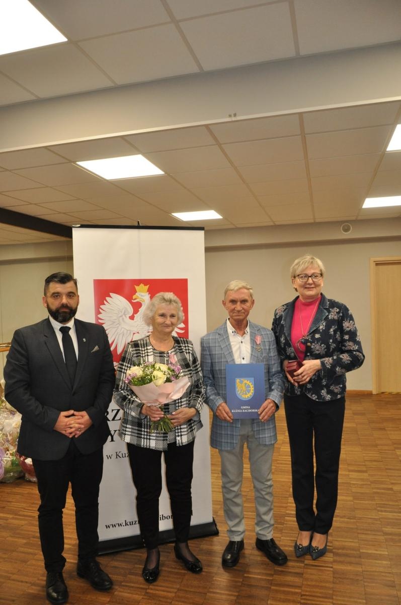 Zdjęcie w galerii na portalu naszraciborz.pl: Złote gody w Kuźni Raciborskiej wiadomości z regionu