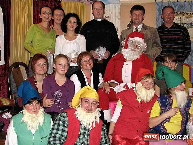 Zdjęcie w galerii na portalu naszraciborz.pl: Bajka w prezencie mikołajkowym wiadomości z regionu